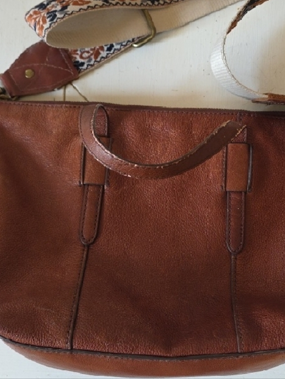 Fossil Chestnut Brown Leather Tote with Patterned Shoulder Strap - Picture 2 of 5